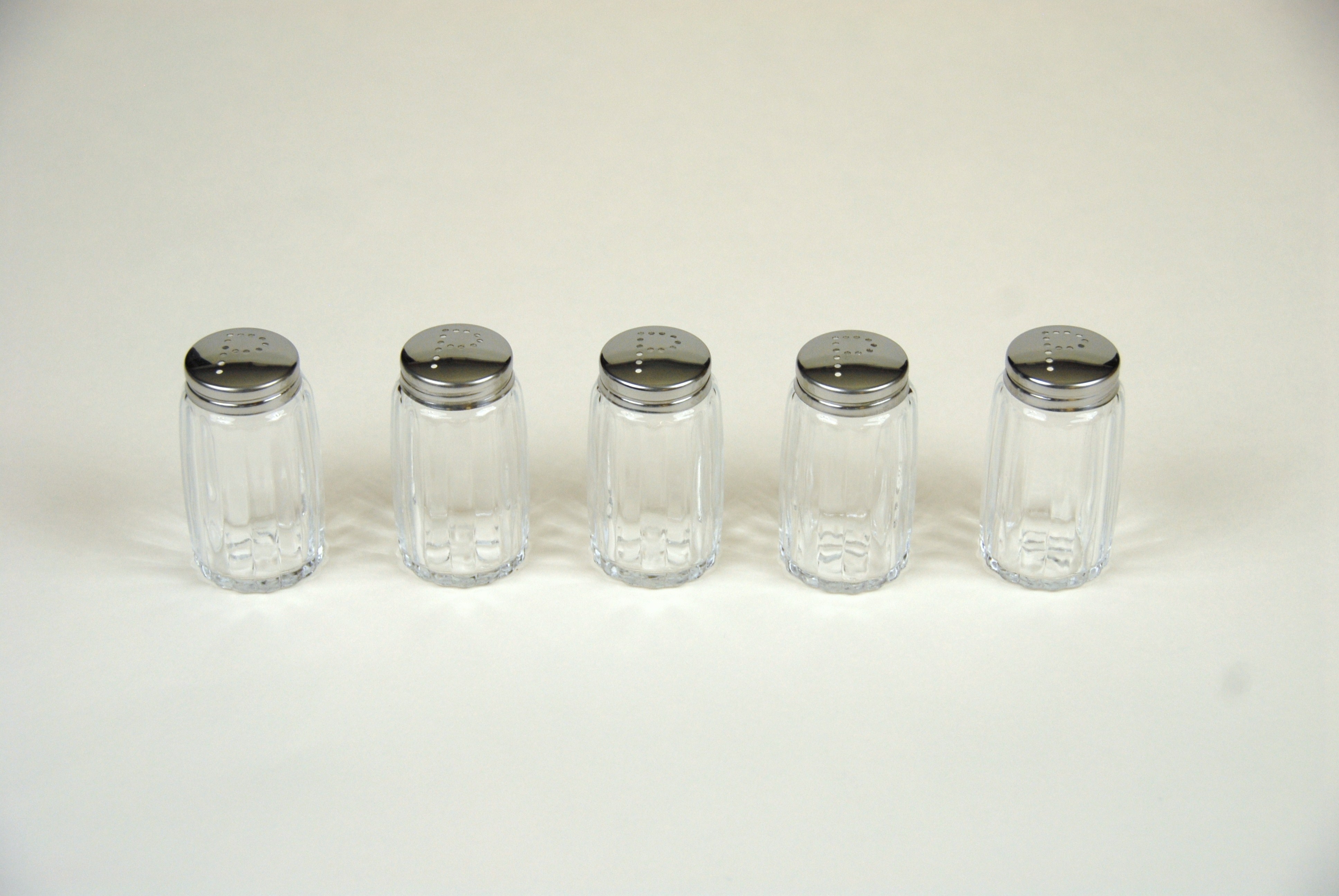 5 Pfefferstreuer 6cm